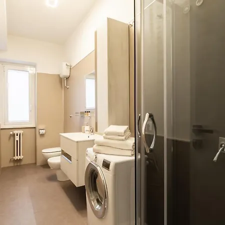 Albadomus Apartament *